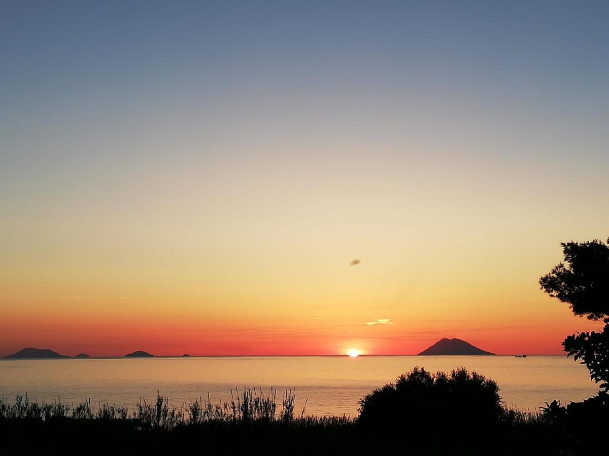 Casa Cunaci Bed And Breakfast Capo Vaticano Exterior foto